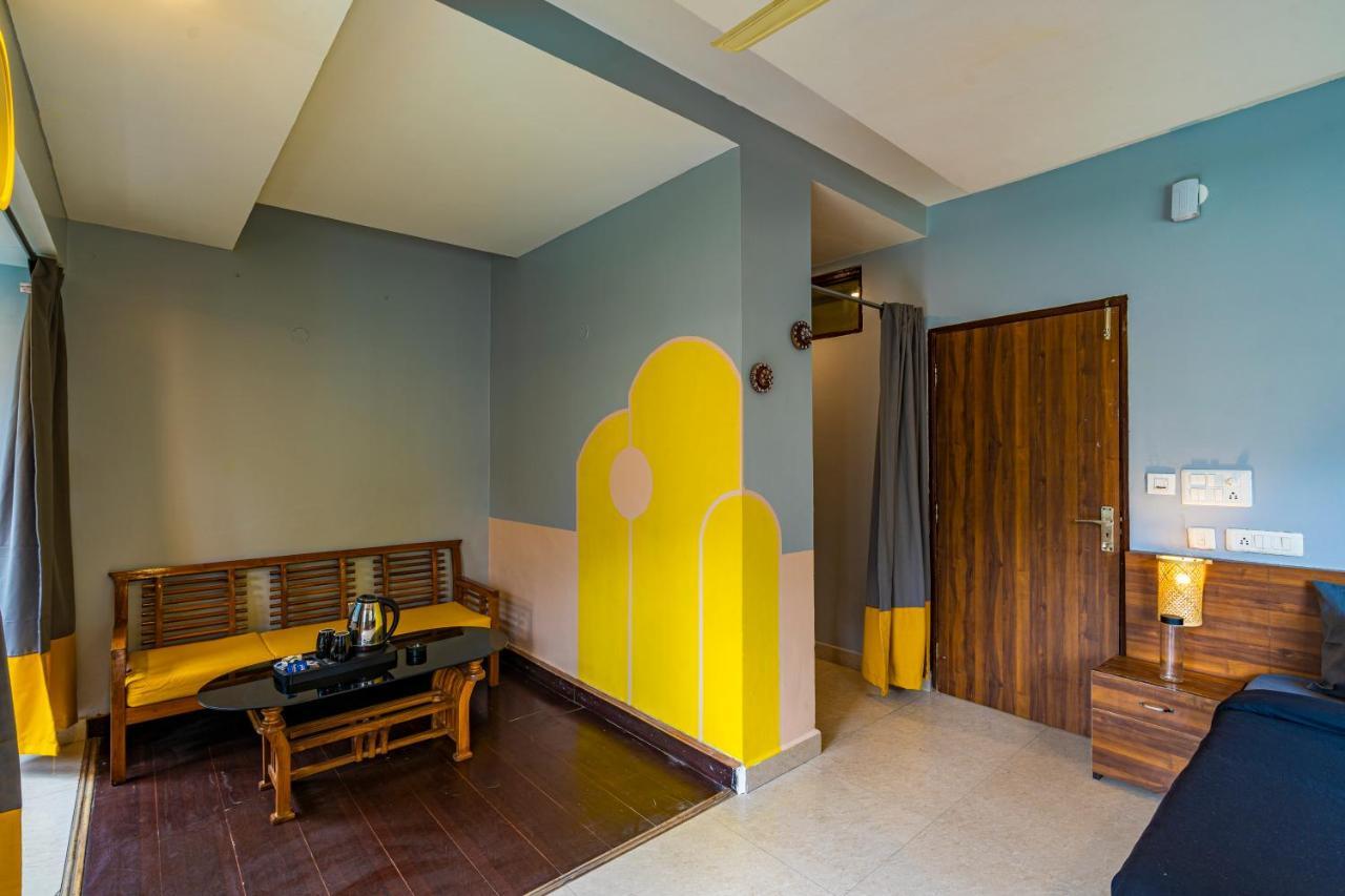 The Hosteller Mcleodganj, Mall Road МакЛеод Ганж Екстериор снимка