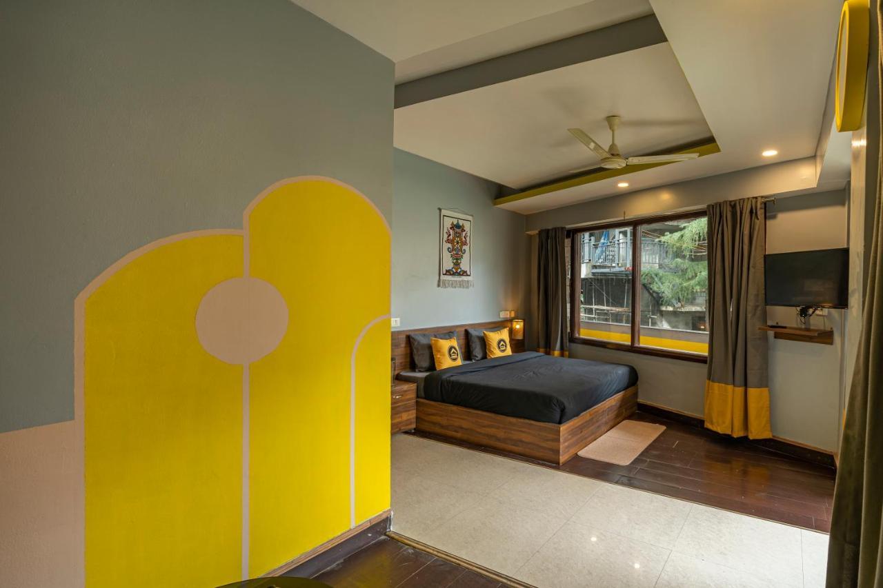 The Hosteller Mcleodganj, Mall Road МакЛеод Ганж Екстериор снимка
