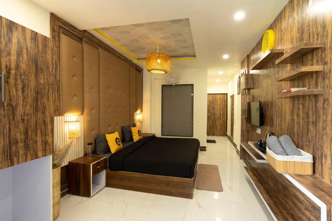 The Hosteller Mcleodganj, Mall Road МакЛеод Ганж Екстериор снимка
