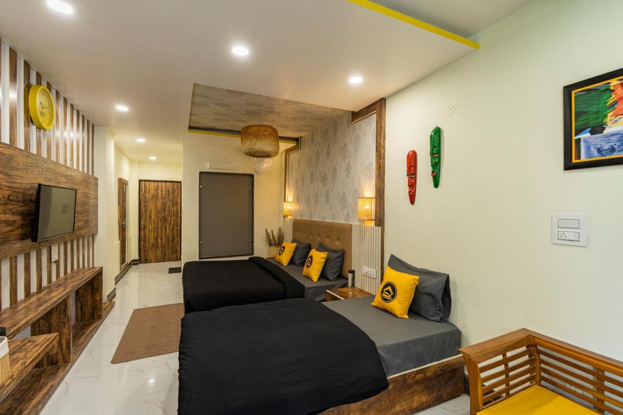 The Hosteller Mcleodganj, Mall Road МакЛеод Ганж Екстериор снимка