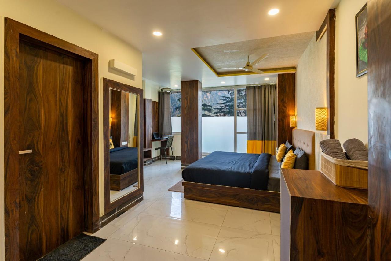 The Hosteller Mcleodganj, Mall Road МакЛеод Ганж Екстериор снимка